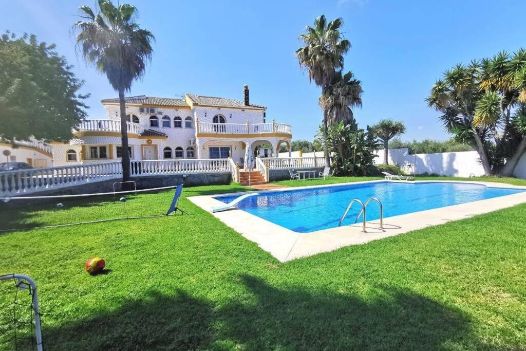 Villa Grande Piscine 5 Min De La Mer Málaga Eksteriør billede